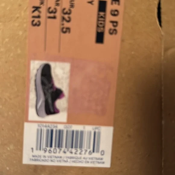 KIDS ASICS PRE EXCITE 9PS RUNNING SHOES.  BLACK/SOFT SKY.  BRAND NEW IN THE BOX. - Picture 3 of 3